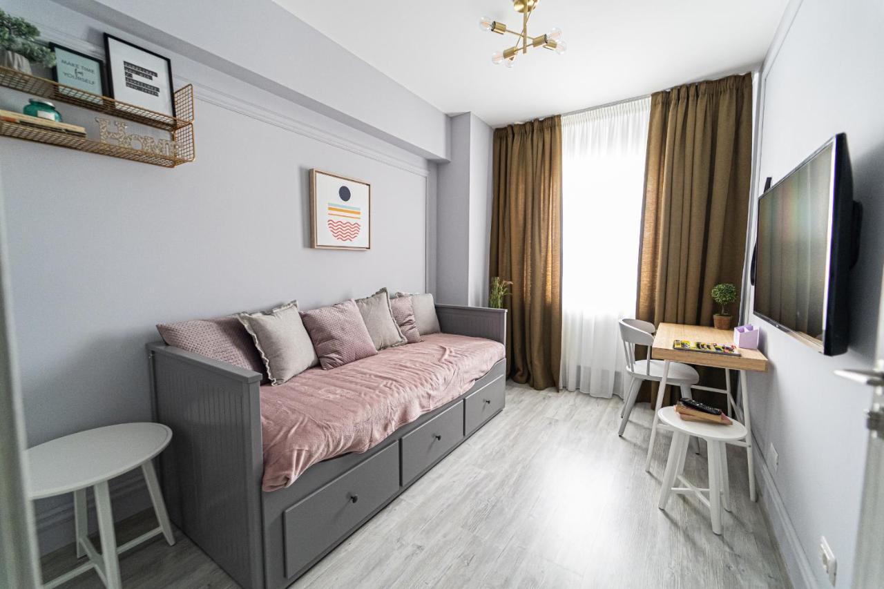 Delux Suite Bacau Exterior photo